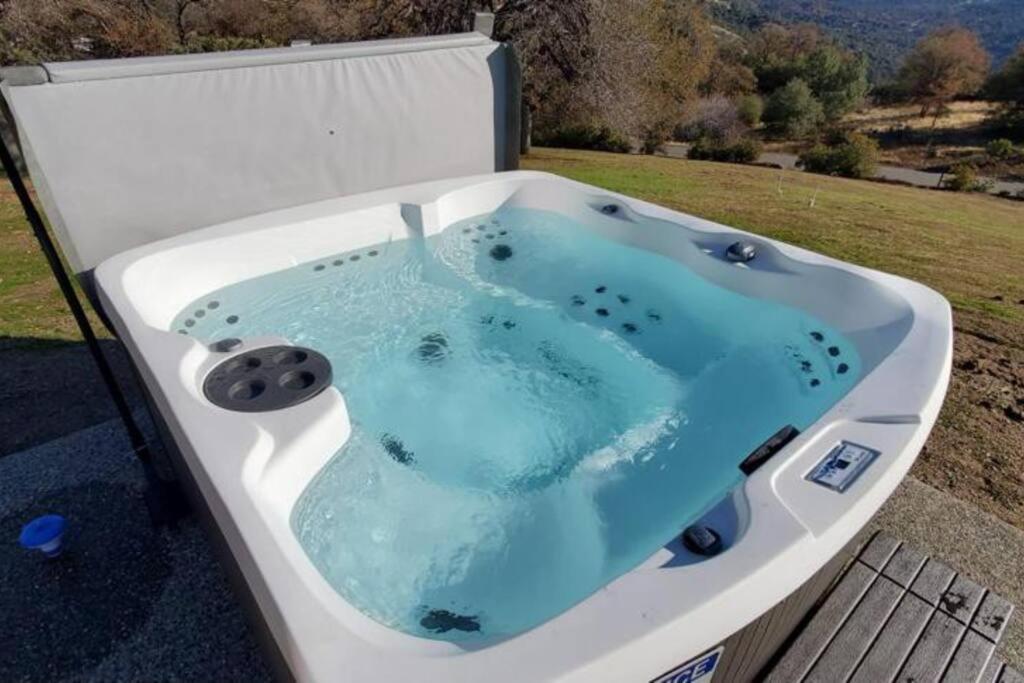 New! Yosemite Mountain Villa, Stunning Views -More Oakhurst Ngoại thất bức ảnh