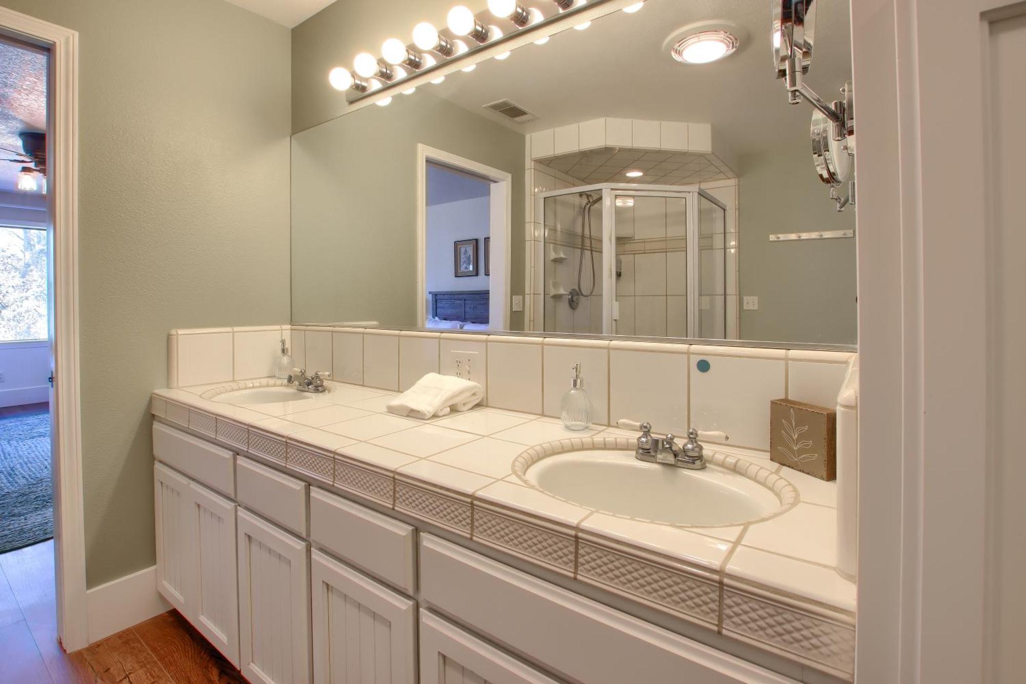 New! Yosemite Mountain Villa, Stunning Views -More Oakhurst Ngoại thất bức ảnh
